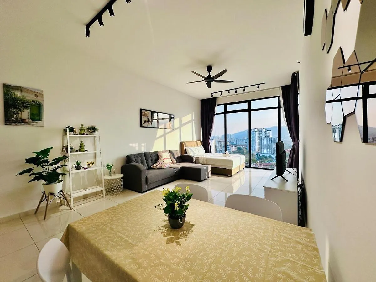 Spacious 2Br Suite For 5-7 Pax George Town